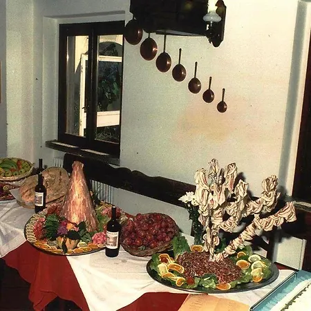 Monterosso Farmház *